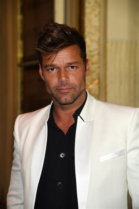 foto ricky martin versace